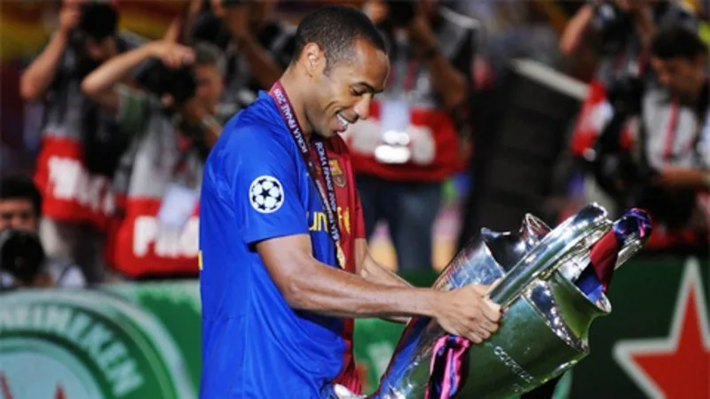 Ở Barcelona, số 14 của Henry không còn là trung tâm tuyệt đối như tại Arsenal, nhưng vẫn góp phần vào đội hình giành cú ăn ba mùa 2008/09.
