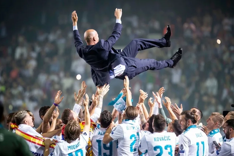 Hành trình huấn luyện của Zidane gắn chặt với Real Madrid, nơi ông từng có hai nhiệm kỳ thành công trên cương vị HLV trưởng.